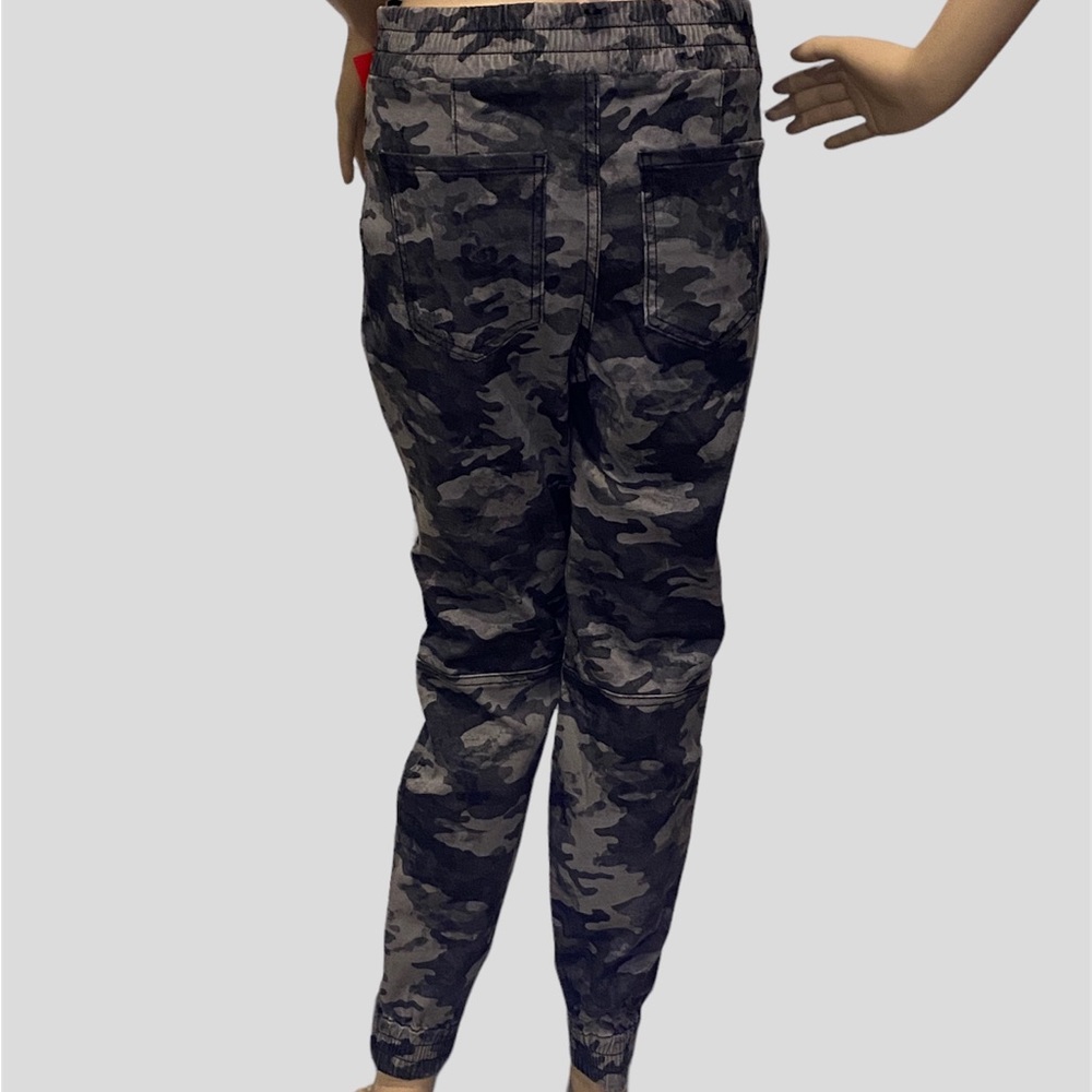 SPANX Stretch Twill Cargo Jogger Pants Pull-on Blackwash Camo Size Small NWT - Picture 6 of 9